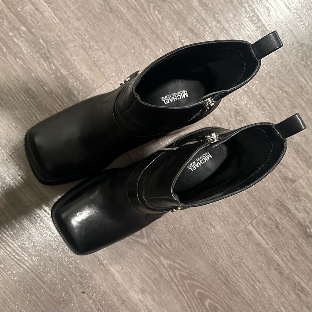 EUC Michael Kors Crosby Leather Moto Booties - Picture 8 of 8
